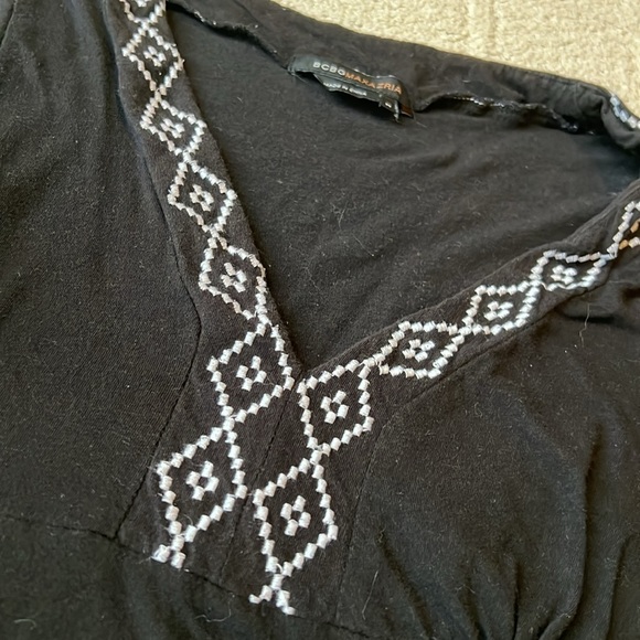 BCBGmaxazria black/white embroidered fitted short sleeve long top - Picture 8 of 11
